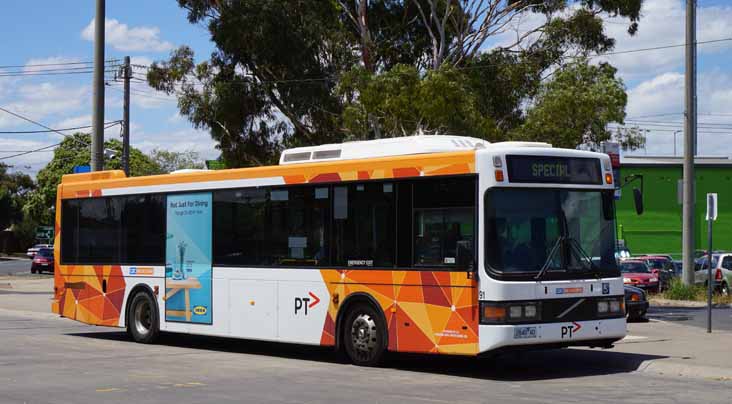 CDC Melbourne Volvo B12BLE Volgren CR221L 91